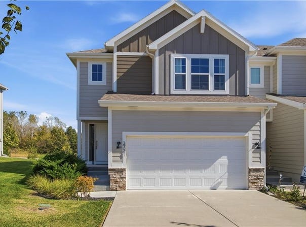 3721 SW Walsh Drive, Lee's Summit, MO 64082