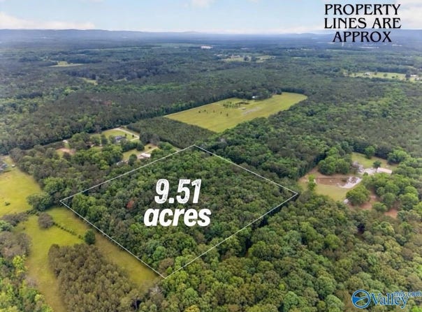 243 Friendship Road, Rainbow City, AL 35906