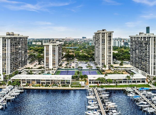 1865 Brickell Ave, Miami, FL 33129