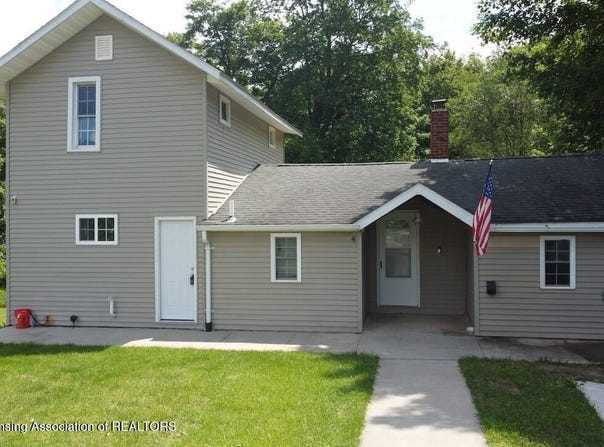 9990 S Bird Road, Dowling, MI 49050