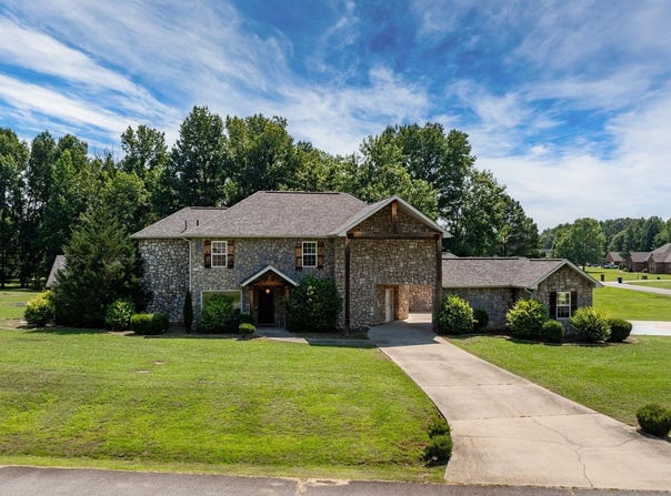 40 Pearson Ridge Road, Greenbrier, AR 72058-9181