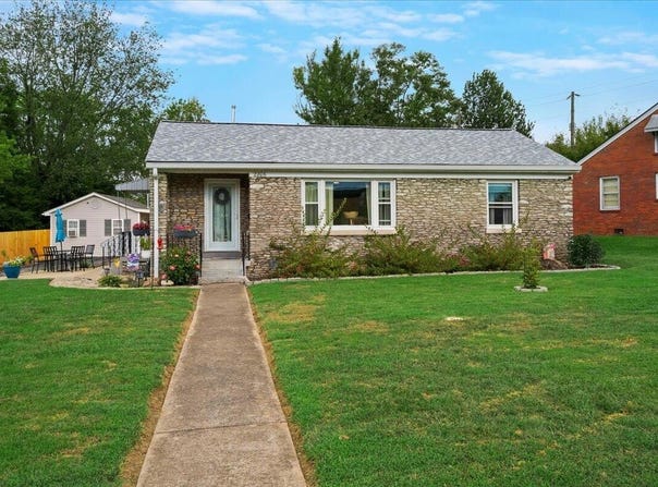 2206 Circle Drive, Lexington, KY 40505