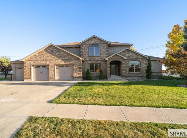 4690 Pevero Drive, Idaho Falls, ID 83401