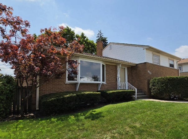 920 Park Drive, Melrose Park, IL 60160