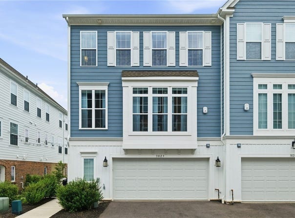 3023 Howell Dr, Bridgeville, PA 15017