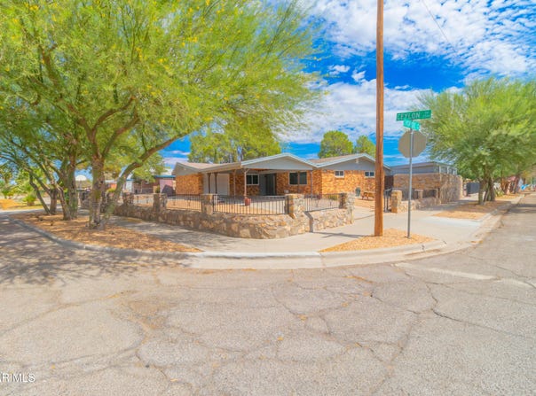 2514 CEYLON Drive, El Paso, TX 79925