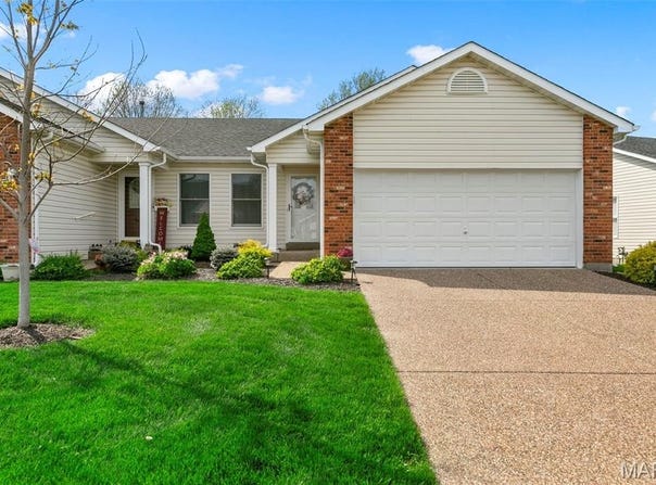 1551 Rosedale Drive, O'Fallon, MO 63366