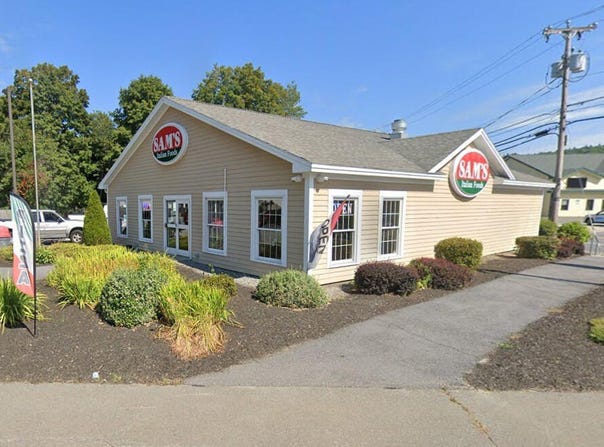 28 Main Street, Dixfield, ME 04224