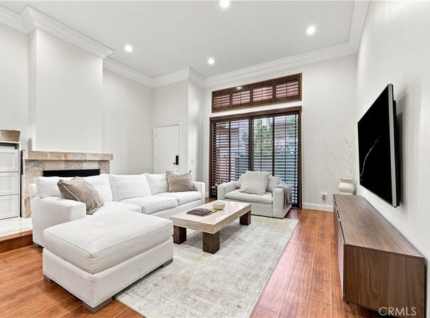 1349 N Columbus, Glendale, CA 91202