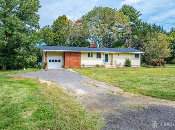 93 Conover Road, West Windsor, NJ 08550