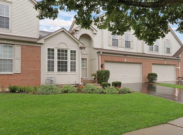 2835 Waterfront Avenue, Algonquin, IL 60102