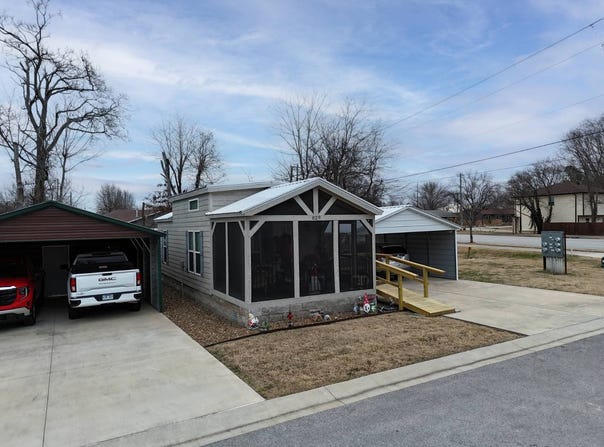 829 E Mango Way, Rogers, AR 72758