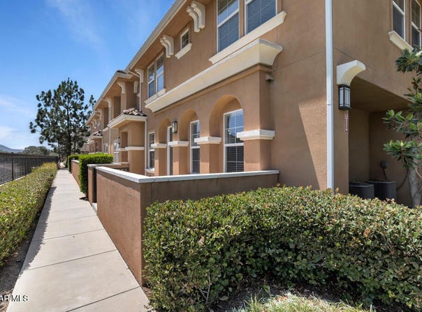 1618 Heywood Street, Simi Valley, CA 93065
