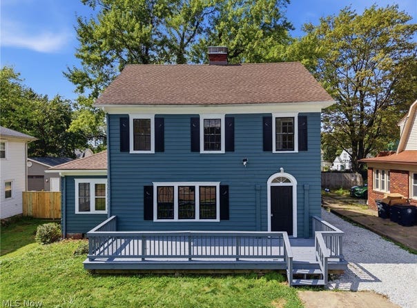 814 Crestview Avenue, Akron, OH 44320