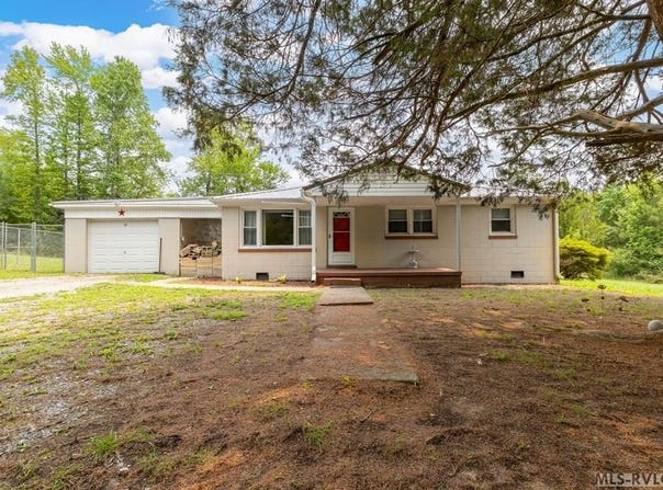 2738 Greentown Drive, Lawrenceville, VA 23868
