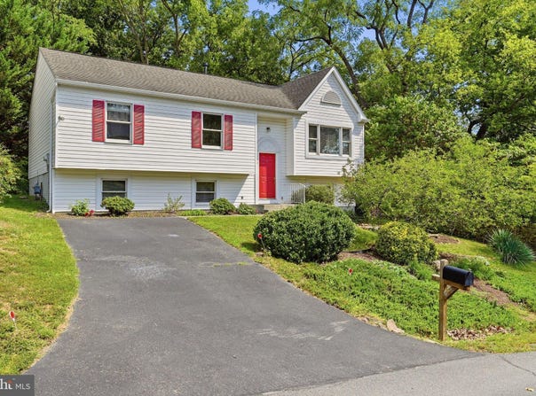 300 PEMBRIDGE Drive, WINCHESTER, VA 22602