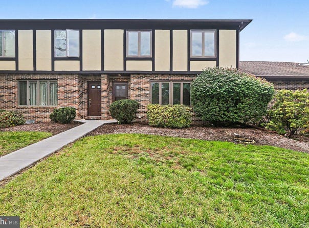 3873 N SARAYO Circle, HARRISBURG, PA 17110