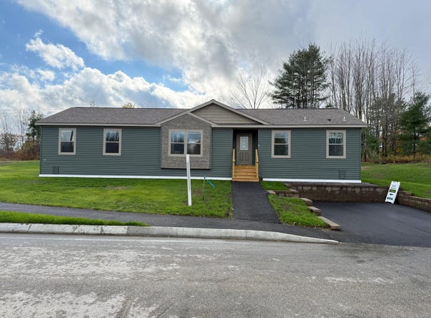 2 Baxter Boulevard, Biddeford, ME 04005
