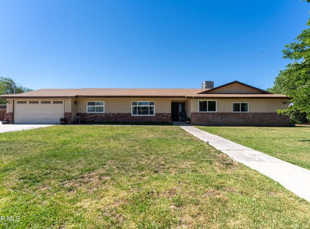 8954 E Avenue T14, Littlerock, CA 93543