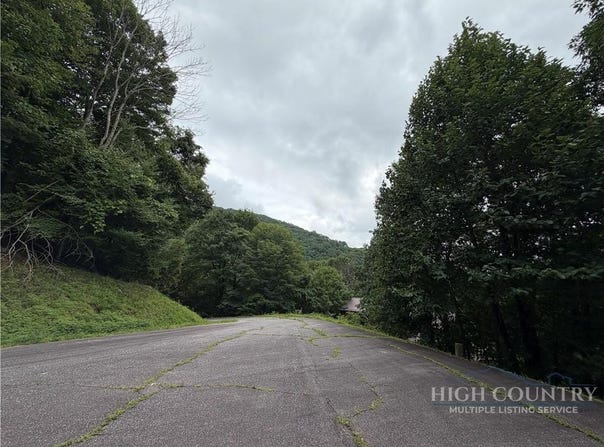 Quail Ridge Court, Fleetwood, NC 28626