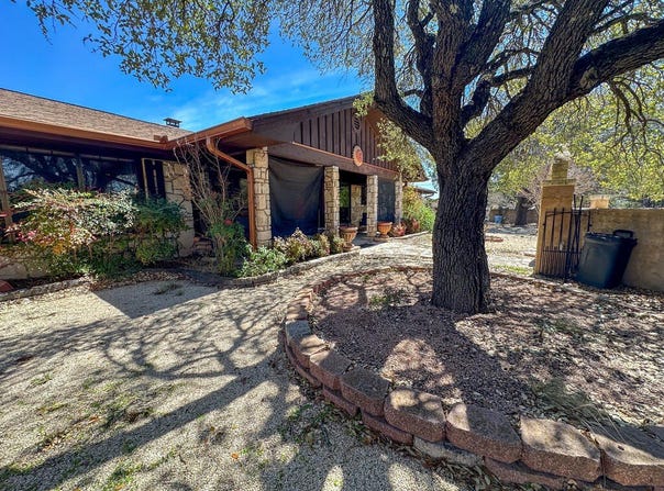 203 Cave Springs Dr, Hunt, TX 78024
