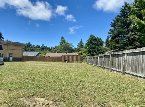 Walnut Drive, Cutten, CA 95503