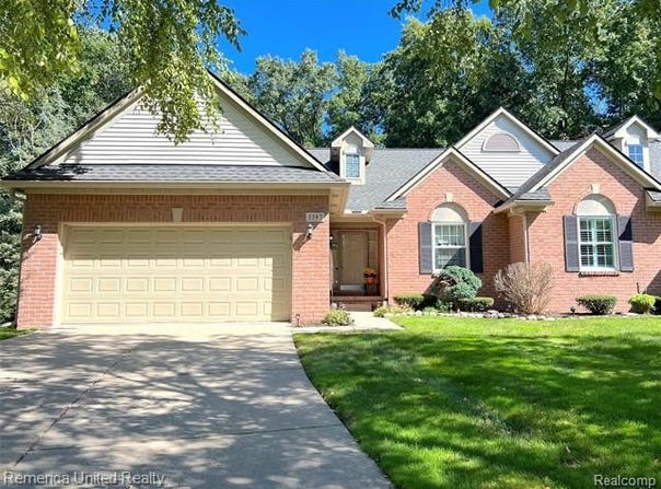 3397 Dewdrop Lane, Genoa Twp, MI 48843