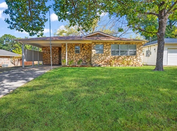 515 E Day Street, Denison, TX 75021