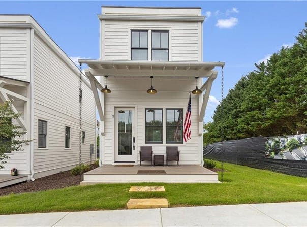 184 W Jarrard Street, Cleveland, GA 30528