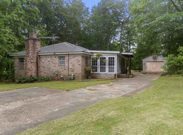 1170 MCFADDEN Dr, Oakland, TN 38060
