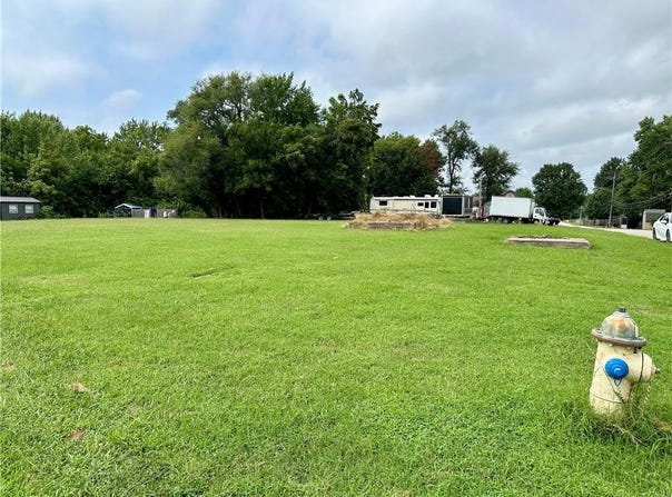 W 8th and Howenstein Street, Cameron, MO 64429