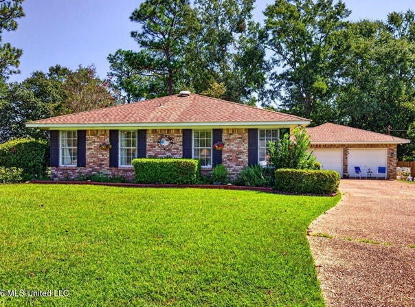 674 Hilo Street, Diamondhead, MS 39525