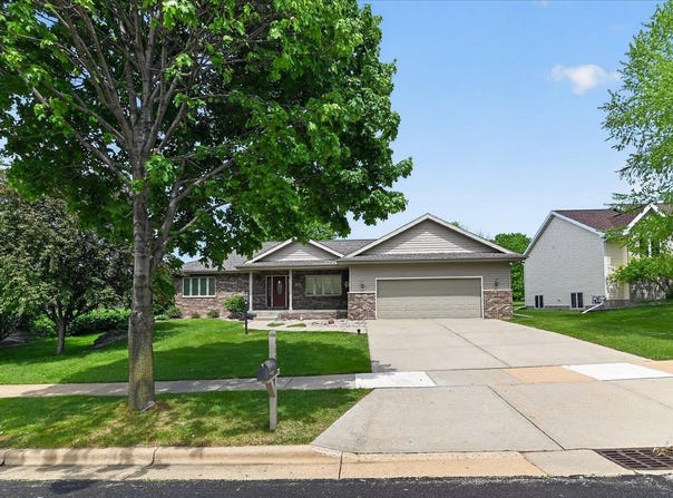 409 Badger Lane, Waunakee, WI 53597