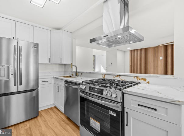 2103 WALSH VIEW Terrace, SILVER SPRING, MD 20902