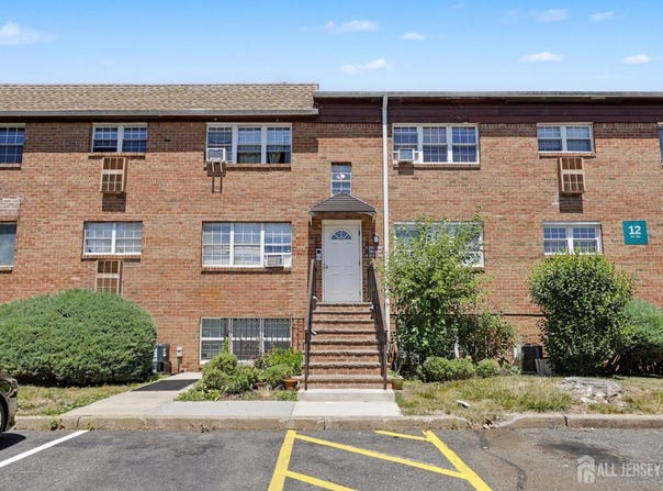 288 College Drive, Edison, NJ 08817