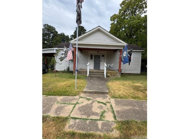 603 E 2nd Street, Hope, AR 71801