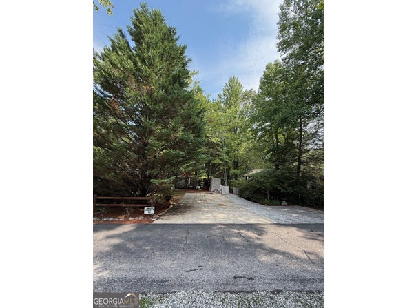 54 Hidden Valley Road, Cleveland, GA 30528