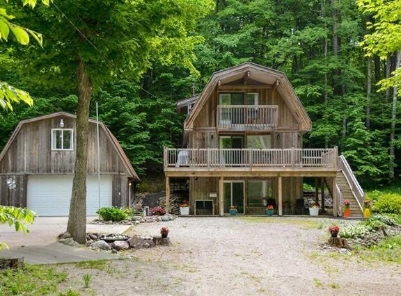 2481 S SCHOMBERG ROAD, CENTERVILLE TWP, MI 49653