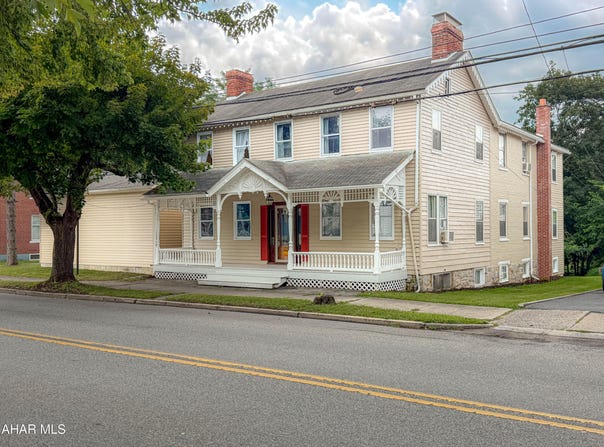 242 E Main Street, Everett, PA 15537