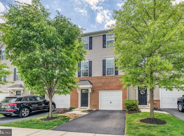 107 FELA Drive, CINNAMINSON, NJ 08077