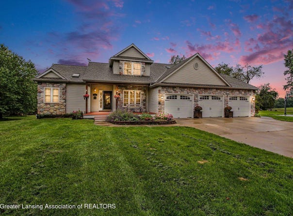 12110 Scotch Hollow Drive, Bath, MI 48808