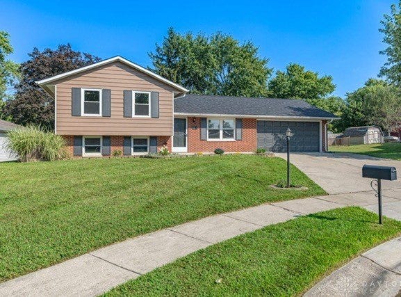 23 Pam Drive, Franklin, OH 45005