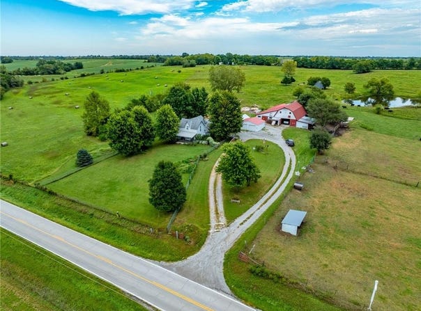 7750 St Rt J, Kidder, MO 64649