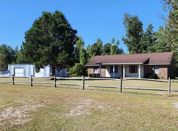 90 Gapway Lane, Fair Bluff, NC 28439