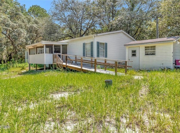 110 Hollister School Road, Palatka, FL 32177