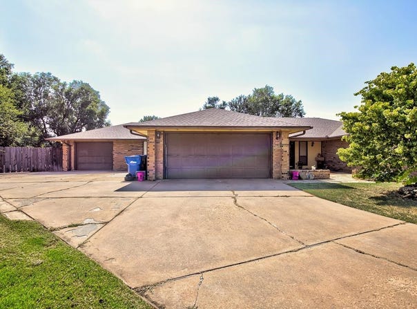 2002 Appomattox St, Enid, OK 73703-0000