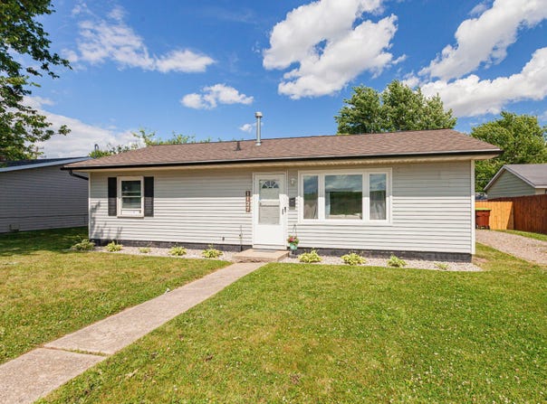 1127 Division Street, Adrian, MI 49221