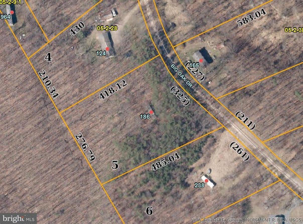 186 BIG OAK Drive, POINTS, WV 25437