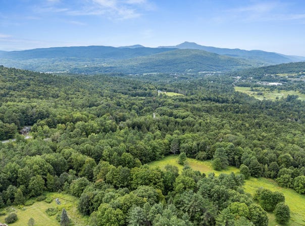 55 Stuart Lane, Waterbury, VT 05676