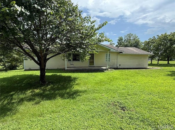 12376 Biram Drive, Plato, MO 65552